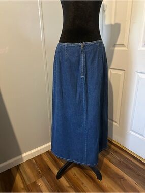Vintage Forenza High Waisted Denim Maxi Skirt - Back Zip - 90s/Y2K Size 18